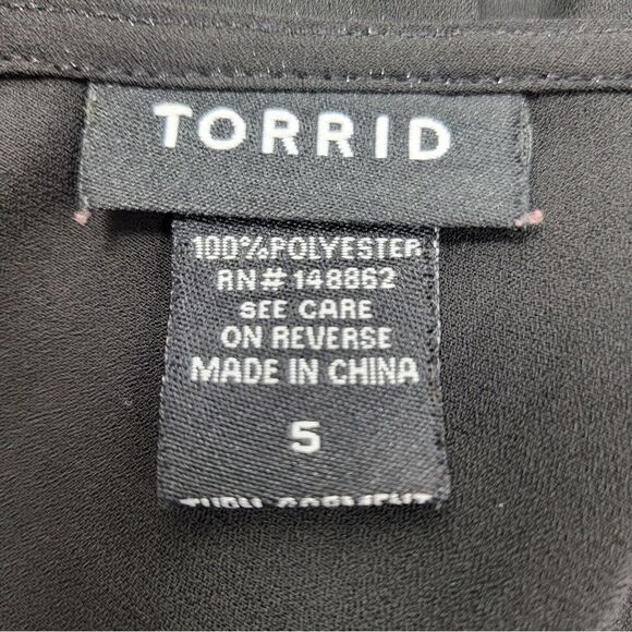 Women's Torrid Georgette V-Neck Black‎ Cami Tank Top Plus  Size 5 Or 5XL - Picture 6 of 7